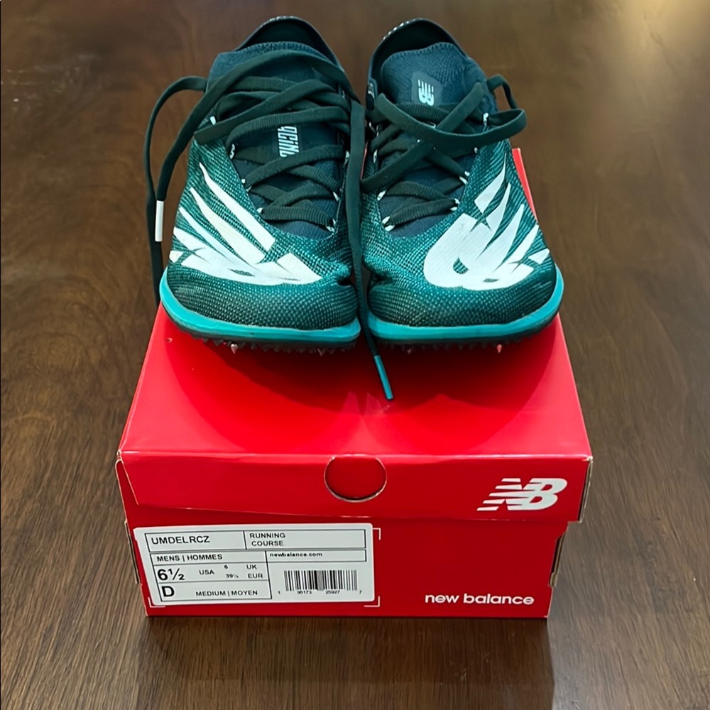 New Balance Women’s XC Racers Size 8